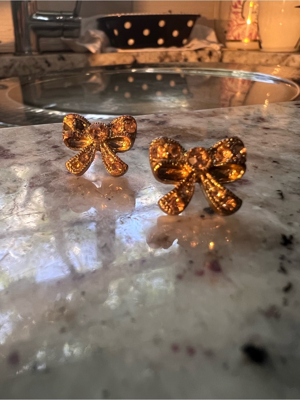 Vintage Gold Bow Earrings one is missin stones price is firm